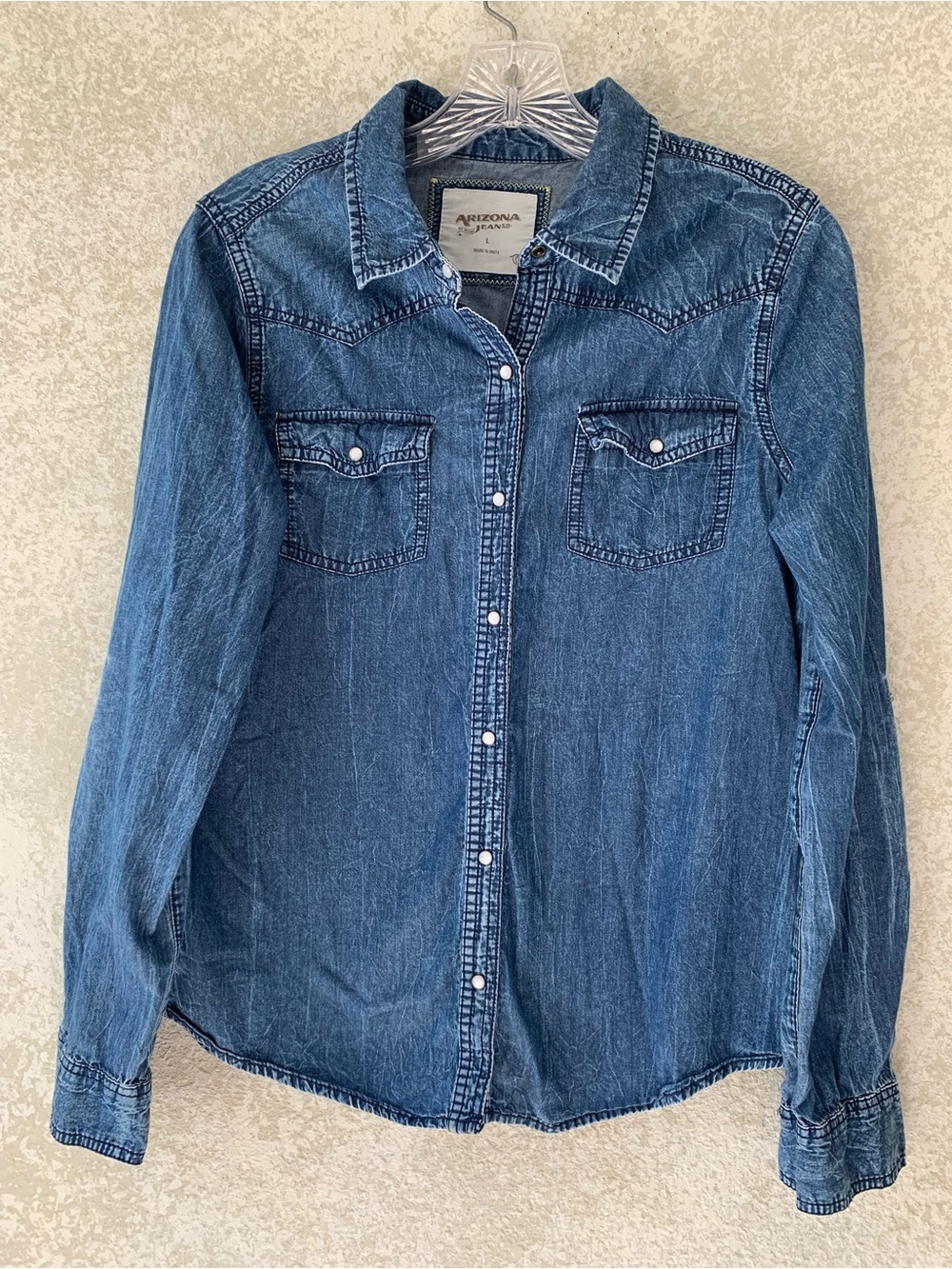Arizona Jean Company Blue Denim Button-Down Shirt Large